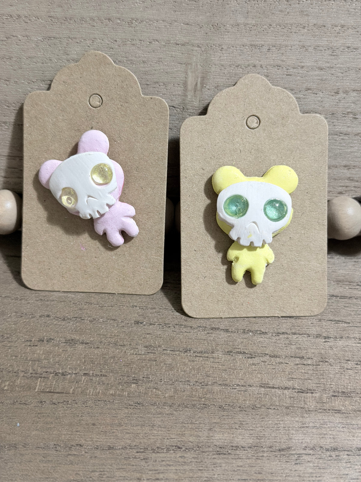 Starry eyed - Bear Pins